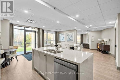 511 - 125 Shoreview Place, Hamilton, ON - Indoor Photo Showing Kitchen With Double Sink