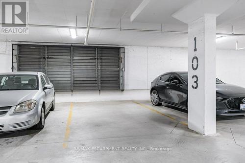 511 - 125 Shoreview Place, Hamilton, ON - Indoor Photo Showing Garage