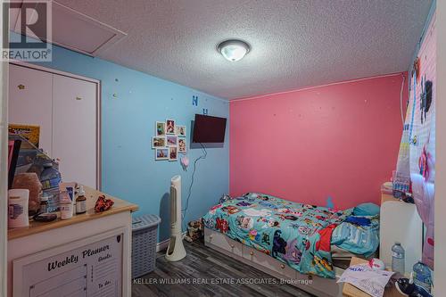 82 Four Seasons Drive, Brantford, ON - Indoor Photo Showing Bedroom