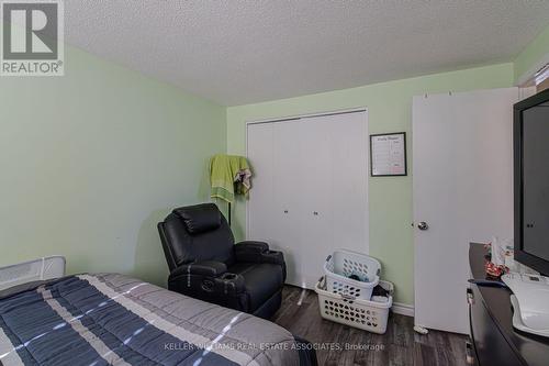 82 Four Seasons Drive, Brantford, ON - Indoor Photo Showing Bedroom