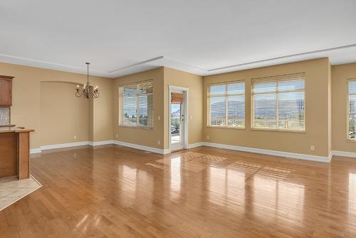 1592 Merlot Drive, West Kelowna, BC - Indoor Photo Showing Other Room