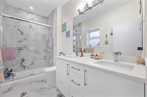 7-1354 Rutland Road, Kelowna, BC - Indoor Photo Showing Bathroom