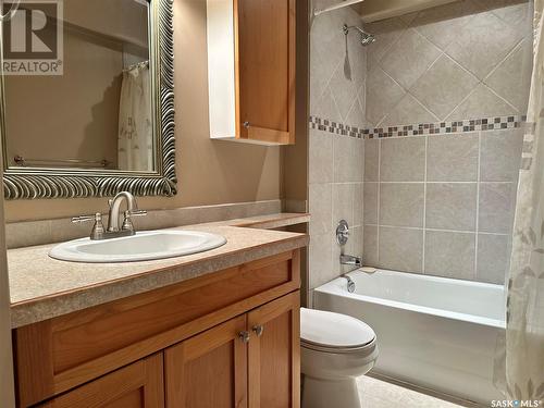 727 12Th Street, Humboldt, SK - Indoor Photo Showing Bathroom