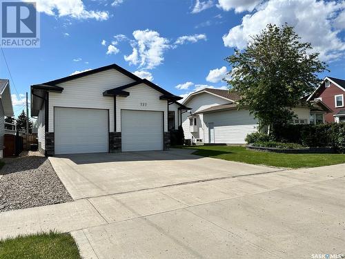 727 12Th Street, Humboldt, SK - Outdoor