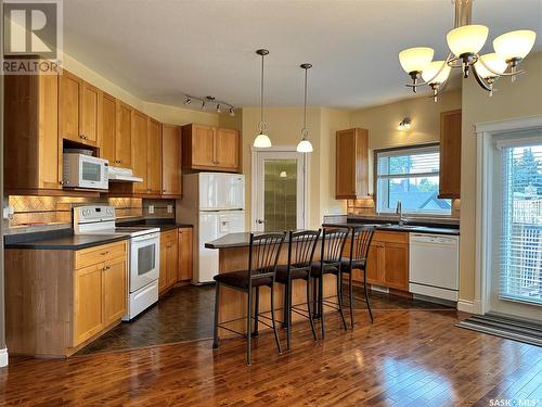 727 12Th Street, Humboldt, SK - Indoor Photo Showing Kitchen