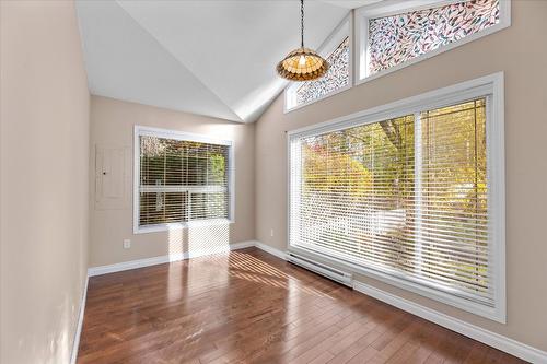 2002 Ethel Street, Kelowna, BC - Indoor Photo Showing Other Room