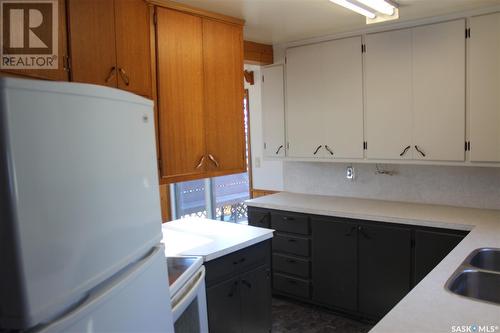 601 First A Street, Estevan, SK - Indoor Photo Showing Kitchen With Double Sink