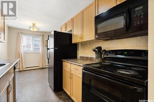 7 1811 8Th Avenue N, Regina, SK - Indoor Photo Showing Kitchen