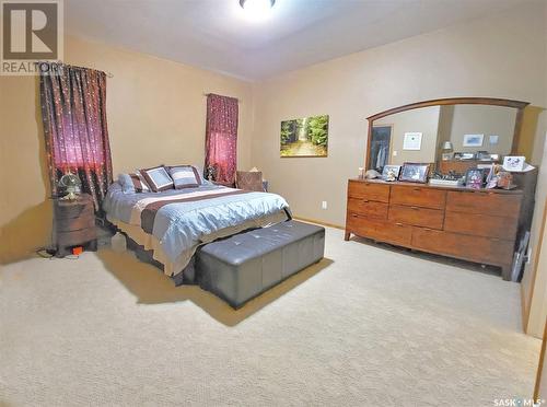 717 3Rd Avenue W, Meadow Lake, SK - Indoor Photo Showing Bedroom