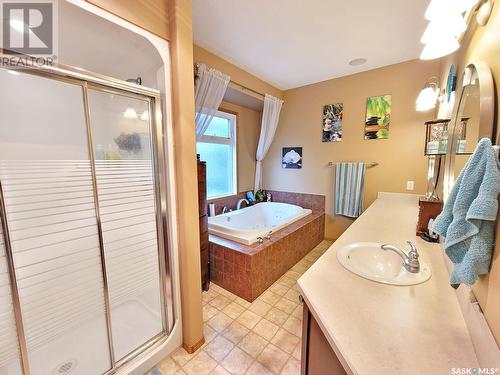 717 3Rd Avenue W, Meadow Lake, SK - Indoor Photo Showing Bathroom