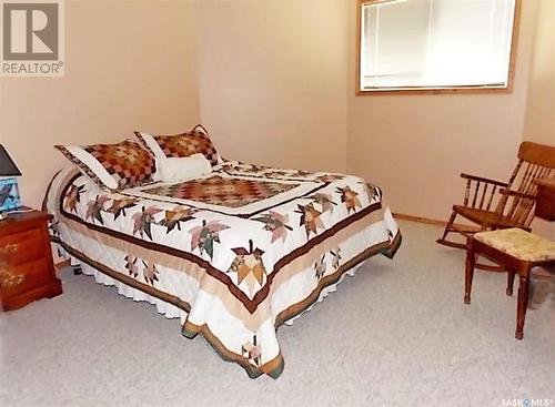 717 3Rd Avenue W, Meadow Lake, SK - Indoor Photo Showing Bedroom