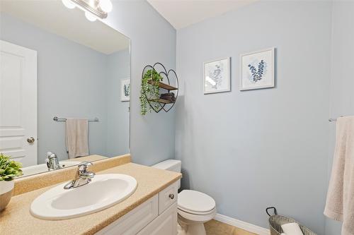 8-788 Rutland Road, Kelowna, BC - Indoor Photo Showing Bathroom