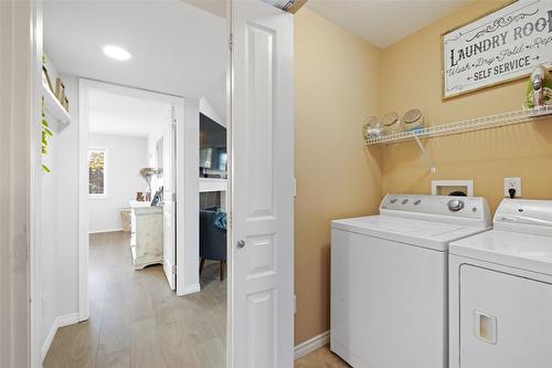 8-788 Rutland Road, Kelowna, BC - Indoor Photo Showing Laundry Room