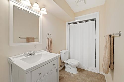 8-788 Rutland Road, Kelowna, BC - Indoor Photo Showing Bathroom