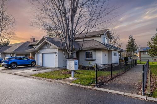 8-788 Rutland Road, Kelowna, BC - Outdoor With Facade