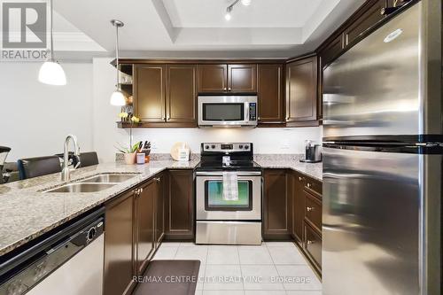 314 - 1030 Coronation Drive, London, ON - Indoor Photo Showing Kitchen With Stainless Steel Kitchen With Double Sink With Upgraded Kitchen