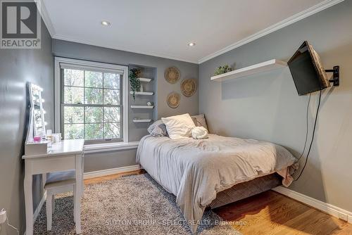 691 Algoma Avenue, London, ON - Indoor Photo Showing Bedroom