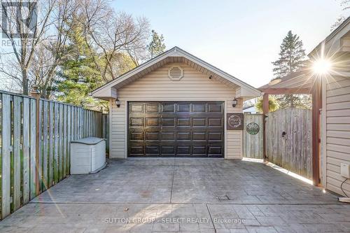 691 Algoma Avenue, London, ON - Outdoor With Exterior