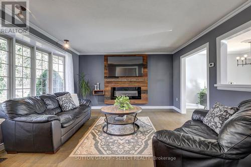 691 Algoma Avenue, London, ON - Indoor Photo Showing Living Room With Fireplace