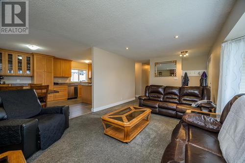 1094 Cluculz Avenue, Prince George, BC - Indoor Photo Showing Living Room