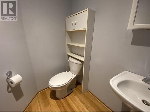 4718 Mcconnell Avenue, Terrace, BC - Indoor Photo Showing Bathroom