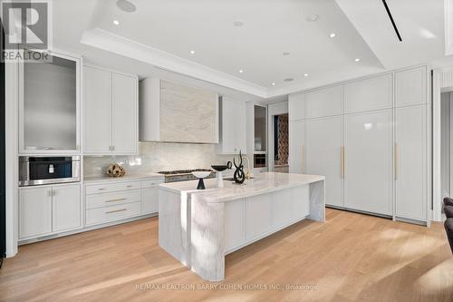 228 Dunvegan Road, Toronto, ON - Indoor Photo Showing Kitchen With Upgraded Kitchen