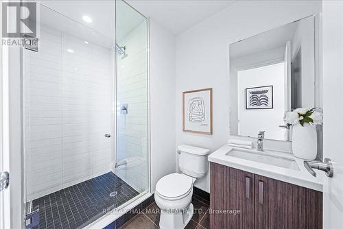 1811 - 501 St Clair Avenue W, Toronto, ON - Indoor Photo Showing Bathroom