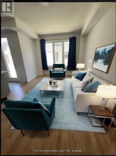 54 Sorbara Way, Whitby, ON - Indoor Photo Showing Living Room