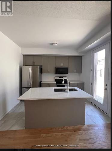 54 Sorbara Way, Whitby, ON - Indoor Photo Showing Kitchen With Stainless Steel Kitchen