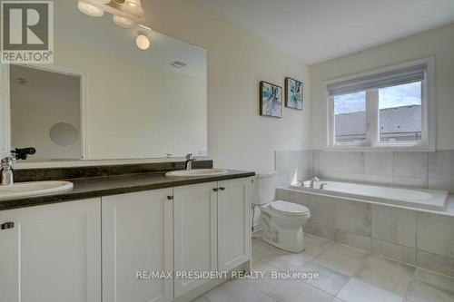 1303 Apollo Street, Oshawa, ON - Indoor Photo Showing Bathroom