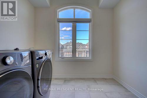 1303 Apollo Street, Oshawa, ON - Indoor Photo Showing Laundry Room