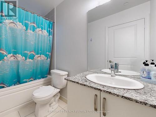 Lph 01 - 10 Meadowglen Place, Toronto, ON - Indoor Photo Showing Bathroom