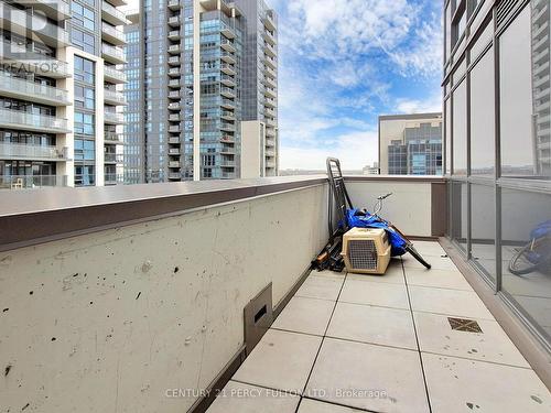 Lph 01 - 10 Meadowglen Place, Toronto, ON - Outdoor With Balcony