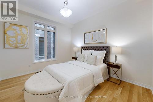 31 Sambro Lane, Whitchurch-Stouffville, ON - Indoor Photo Showing Bedroom