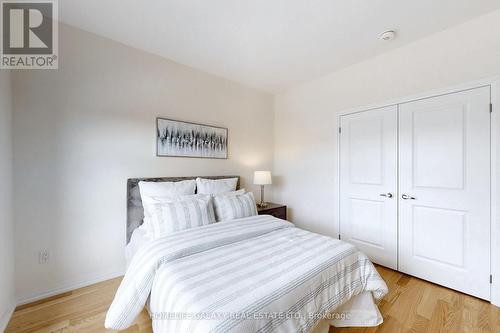 31 Sambro Lane, Whitchurch-Stouffville, ON - Indoor Photo Showing Bedroom