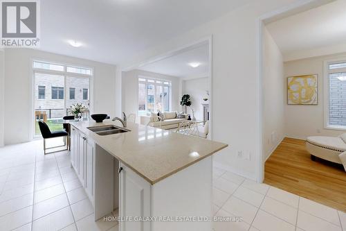 31 Sambro Lane, Whitchurch-Stouffville, ON - Indoor Photo Showing Kitchen With Double Sink