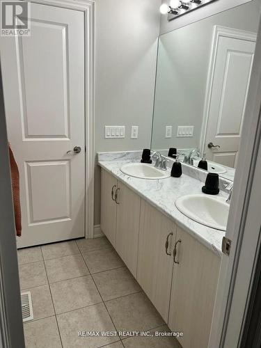 65 Port Royal Avenue, Vaughan, ON - Indoor Photo Showing Bathroom