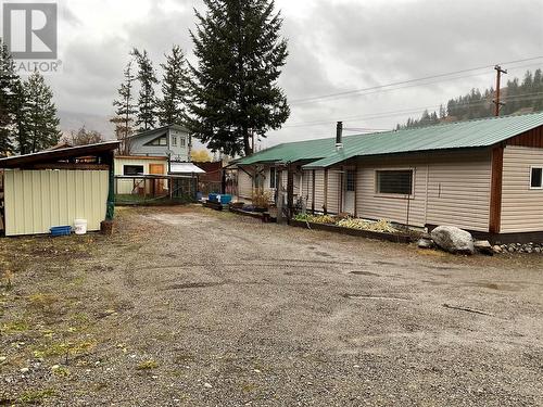 4098 3 Highway, Rock Creek, BC 