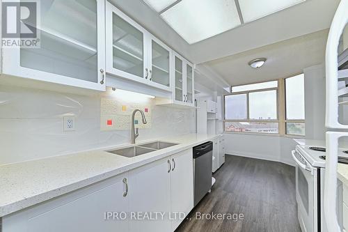 706 - 100 County Court Boulevard, Brampton, ON - Indoor Photo Showing Kitchen With Double Sink With Upgraded Kitchen