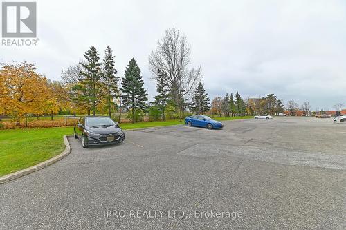 706 - 100 County Court Boulevard, Brampton, ON - Outdoor