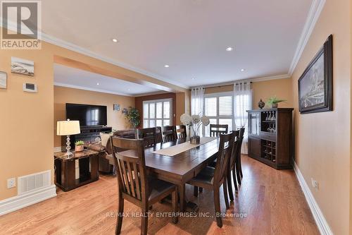 4061 Rolling Valley Drive, Mississauga, ON - Indoor Photo Showing Dining Room