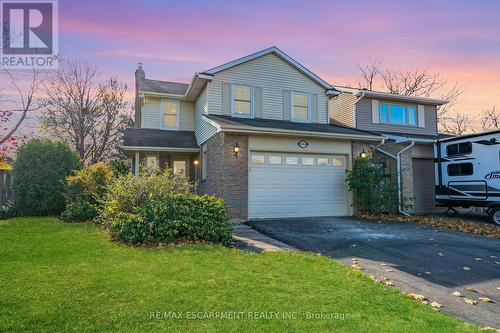 2486 Snowhill Court, Burlington, ON - Outdoor With Facade