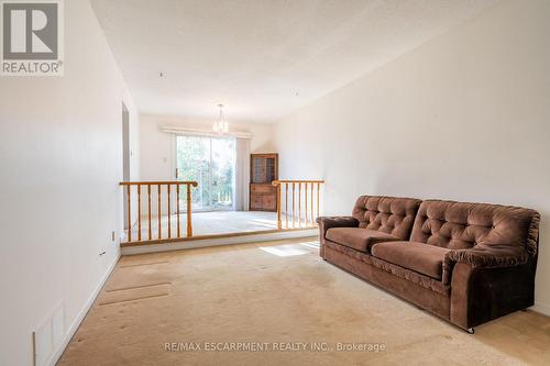 2486 Snowhill Court, Burlington, ON - Indoor Photo Showing Other Room