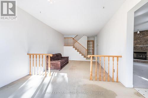 2486 Snowhill Court, Burlington, ON - Indoor Photo Showing Other Room