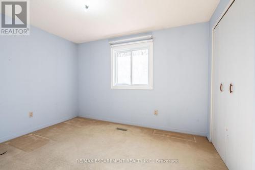 2486 Snowhill Court, Burlington, ON - Indoor Photo Showing Other Room