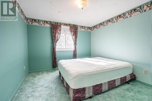 2486 Snowhill Court, Burlington, ON - Indoor Photo Showing Bedroom