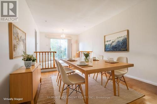 2486 Snowhill Court, Burlington, ON - Indoor Photo Showing Dining Room