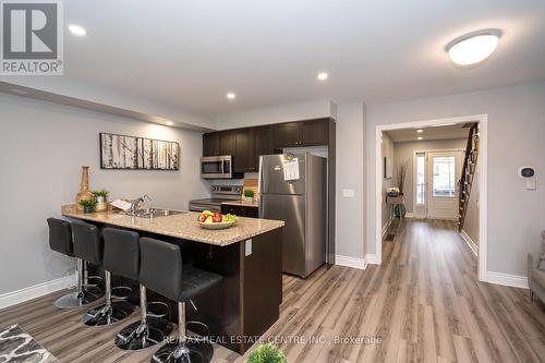 734 Cook Crescent, Shelburne, ON - Indoor Photo Showing Kitchen