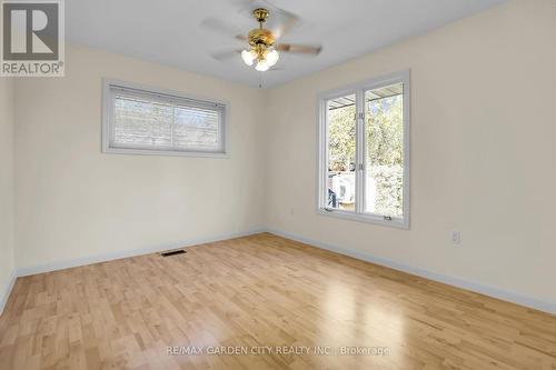 71 Grenadier Drive, Hamilton, ON - Indoor Photo Showing Other Room