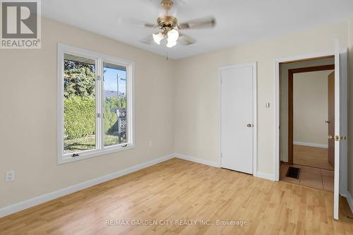 71 Grenadier Drive, Hamilton, ON - Indoor Photo Showing Other Room